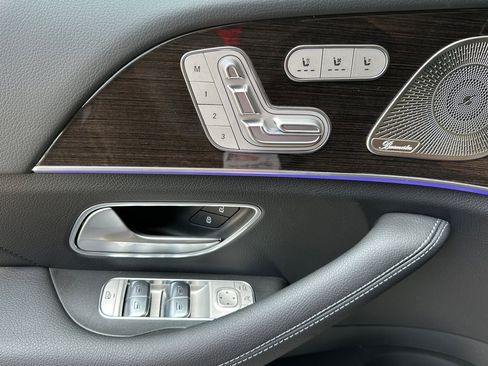 New 2026 Mercedes-Benz GLS 450 4MATIC image 10