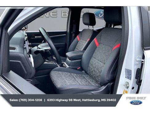Used 2024 Chevrolet Colorado Z71 w/ Z71 Convenience Package 2 AWD/4WD image 19