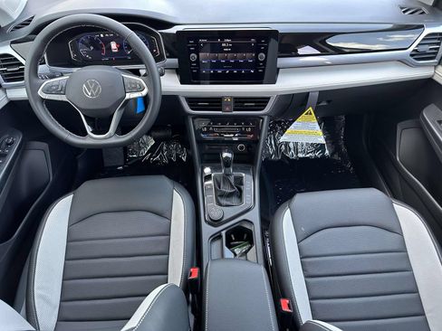 New 2026 Volkswagen Taos SEL AWD/4WD image 11