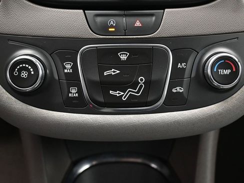 Used 2022 Chevrolet Malibu LS w/ Driver Confidence Package II image 23