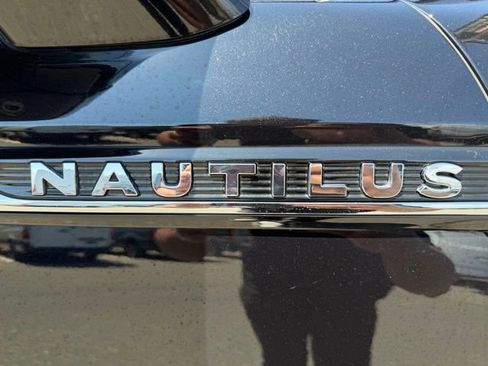 Used 2020 Lincoln Nautilus Reserve w/ Monochromatic Package AWD/4WD image 10