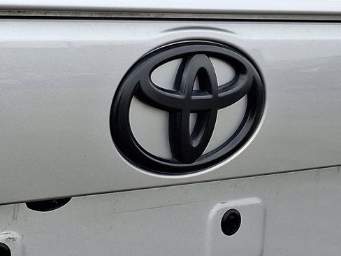 Certified 2020 Toyota RAV4 XLE Premium image 29