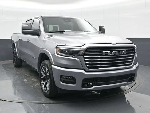 Used 2025 RAM 1500 Laramie AWD/4WD image 1