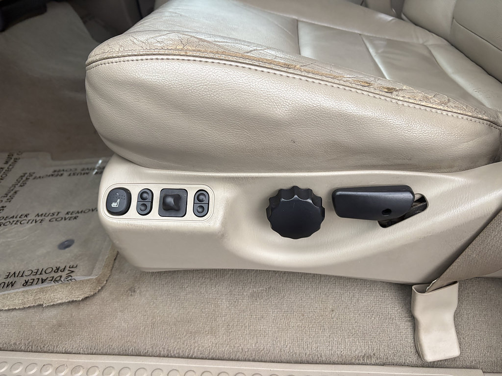 Used 2006 Ford F350 Lariat AWD/4WD image 16