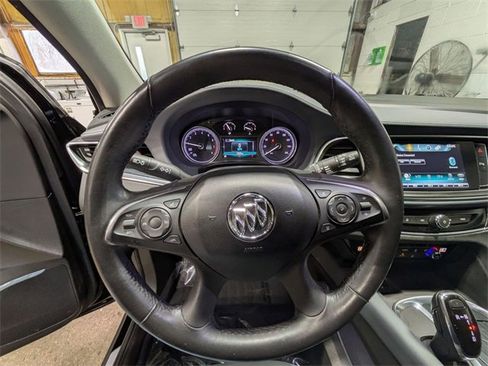 Certified 2019 Buick Enclave Essence image 17