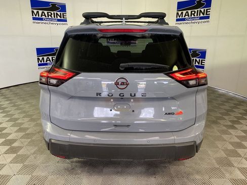 Used 2025 Nissan Rogue SV AWD/4WD image 17