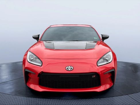 Used 2024 Toyota GR86 Premium RWD image 8