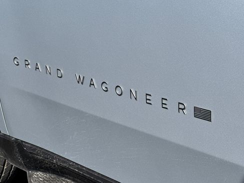 New 2026 Jeep Grand Wagoneer Limited AWD/4WD image 25