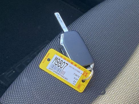 Used 2023 Kia Forte LXS image 9