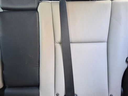 Used 2017 Toyota RAV4 Limited image 9