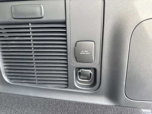 New 2026 Lincoln Navigator L Black Label AWD/4WD image 12