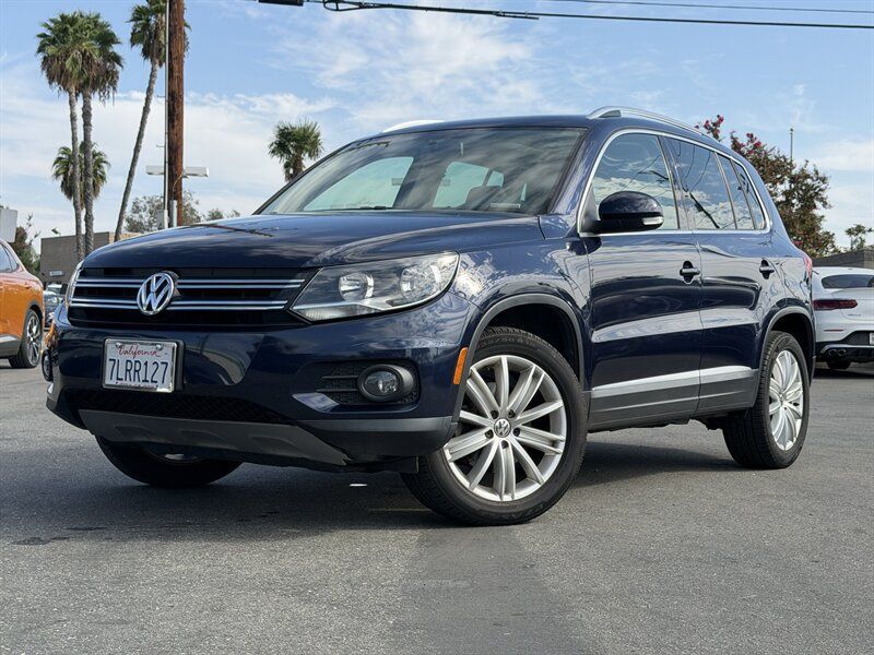 Used 2015 Volkswagen Tiguan SEL FWD image 1