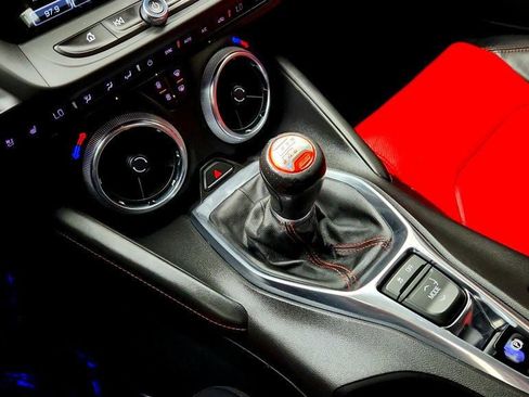 Used 2017 Chevrolet Camaro SS RWD image 17