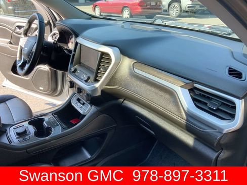 Used 2023 GMC Acadia SLT w/ Preferred Package AWD/4WD image 31