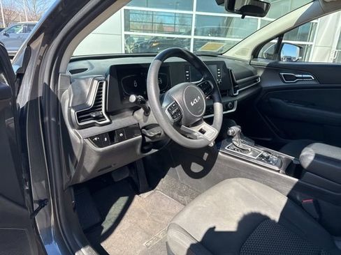 Used 2023 Kia Sportage LX image 27
