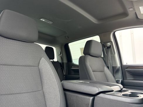 Used 2025 Chevrolet Silverado 1500 LT AWD/4WD image 13