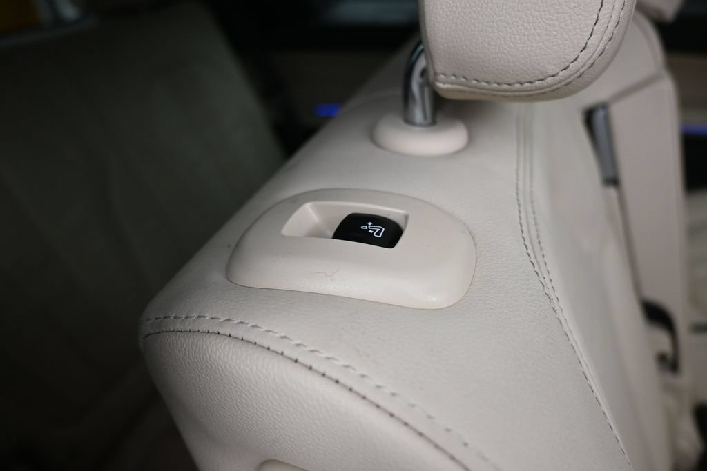 Used 2022 BMW X7 xDrive40i w/ Executive Package AWD/4WD image 49