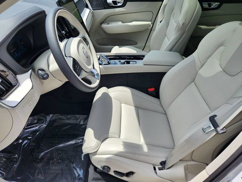 New 2026 Volvo XC60 T8 Ultra w/ Protection Package Premier AWD/4WD image 9