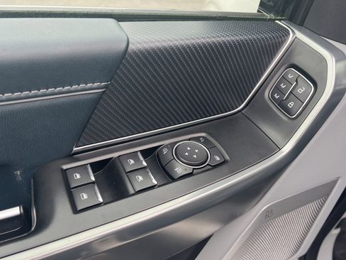 Used 2023 Ford F150 Limited image 13