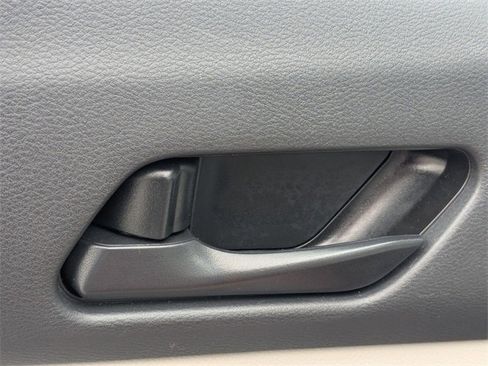 Used 2025 Nissan Altima 2.5 SV image 25