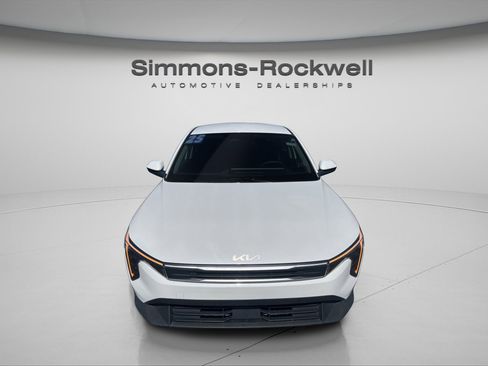 Used 2025 Kia K4 FWD image 8