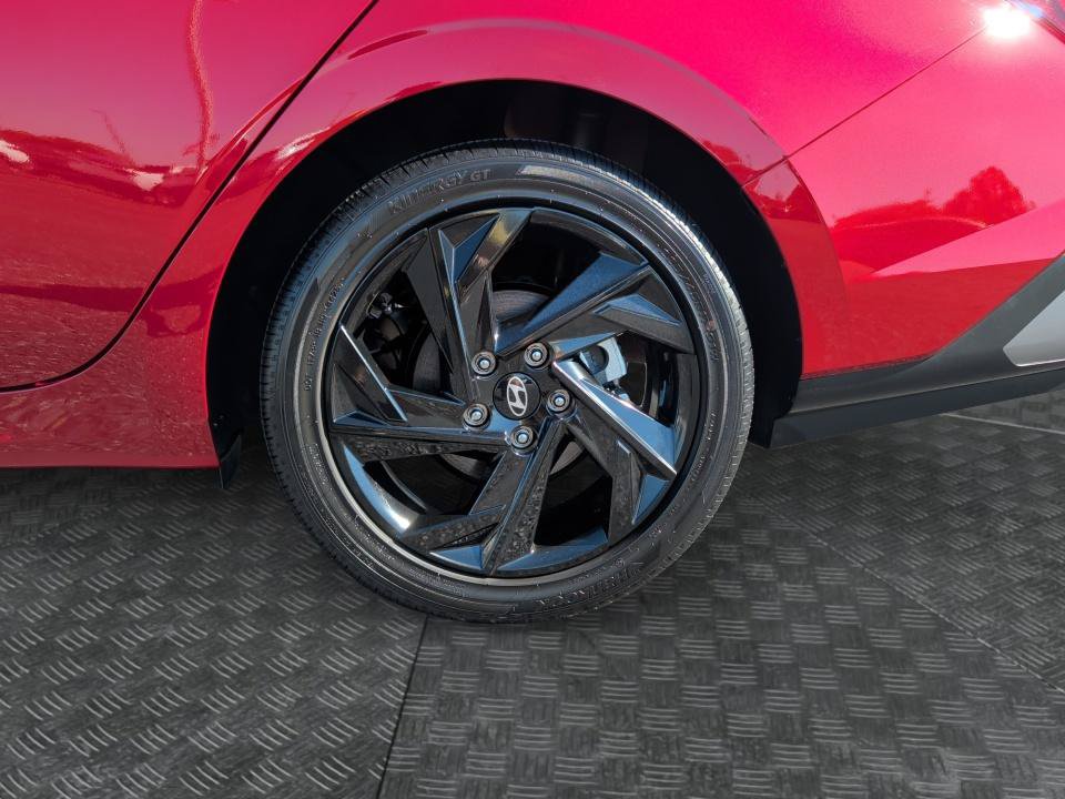 Certified 2026 Hyundai Elantra SEL Sport Premium FWD image 22