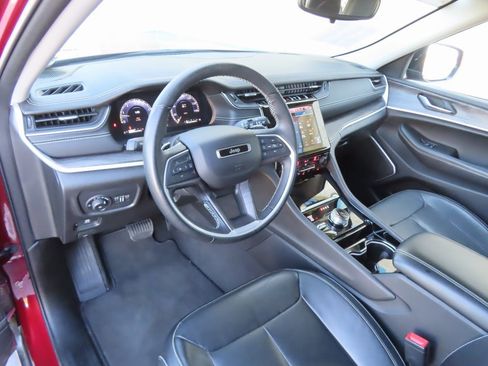 Used 2022 Jeep Grand Cherokee L Limited image 26