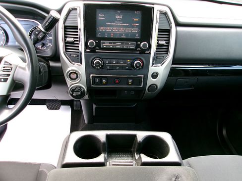 Used 2021 Nissan Titan SV w/ Accessory Utility Package AWD/4WD image 16