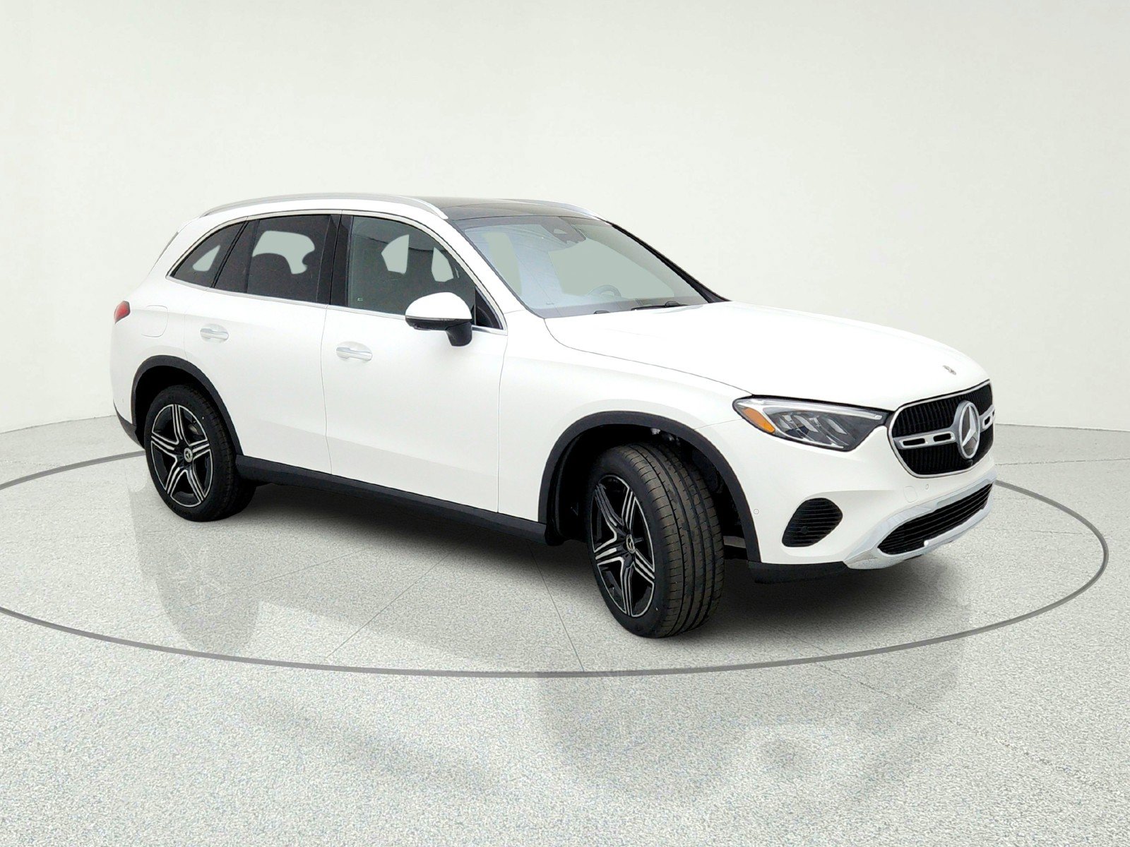 Used 2026 Mercedes-Benz GLC 300 image 5