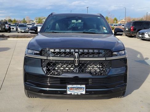 New 2025 Lincoln Navigator Reserve w/ Jet Appearance Package image 5