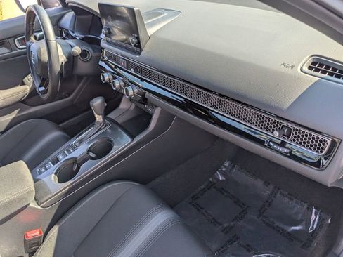 Used 2024 Honda Civic Sport image 14