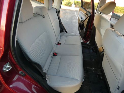 Used 2018 Subaru Forester 2.5i w/ Alloy Wheel Package image 39