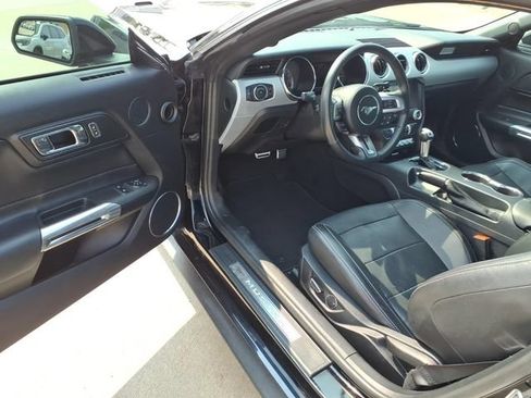 Used 2017 Ford Mustang GT Premium RWD image 12