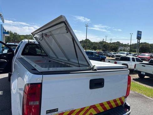 Used 2022 Chevrolet Colorado LT w/ Fleet Safety Package RWD image 23