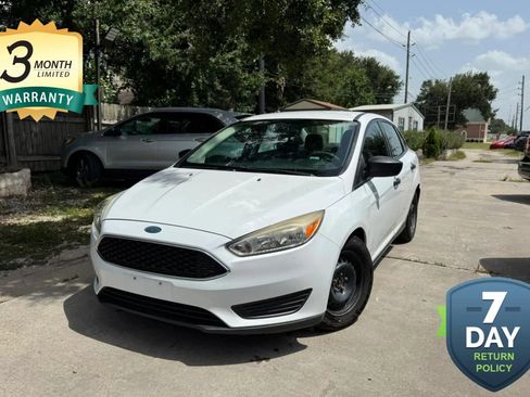 Used 2018 Ford Focus S FWD image 1