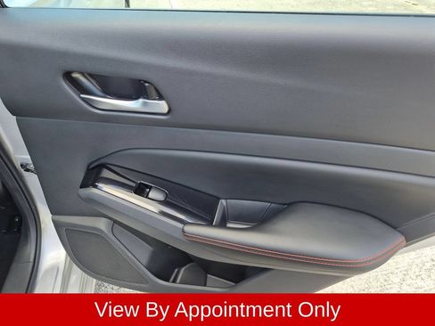 Used 2025 Nissan Altima 2.5 SR FWD image 29