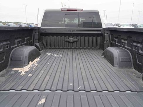 Used 2024 Chevrolet Silverado 1500 LT AWD/4WD image 15