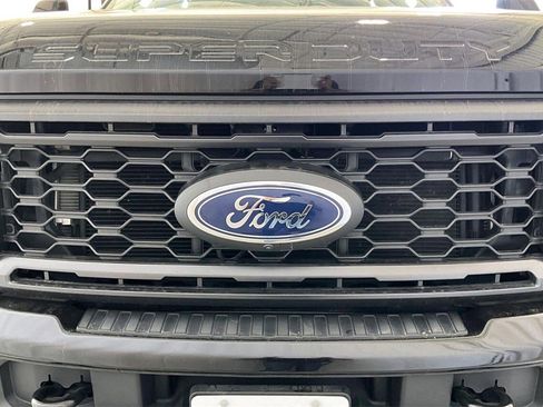 Used 2024 Ford F250 Lariat w/ Sport Appearance Package image 27