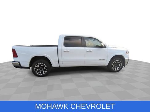 Used 2025 RAM 1500 Laramie AWD/4WD image 9