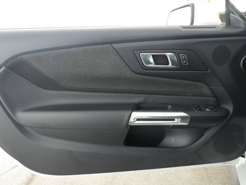 Used 2024 Ford Mustang Coupe RWD image 6