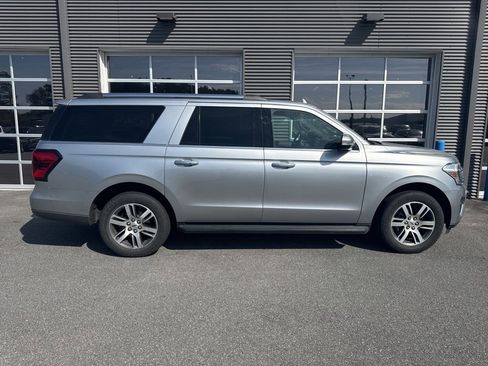 Used 2023 Ford Expedition Max Limited image 4