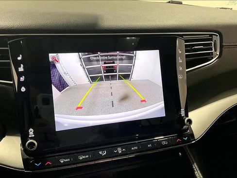 Used 2024 Jeep Wagoneer Series II image 14