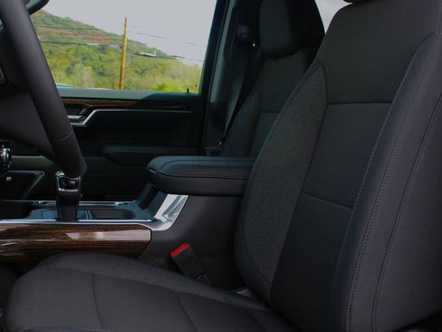 New 2026 GMC Sierra 1500 Elevation w/ Preferred Package image 18