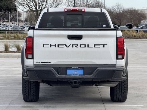 Used 2025 Chevrolet Colorado Trail Boss image 5