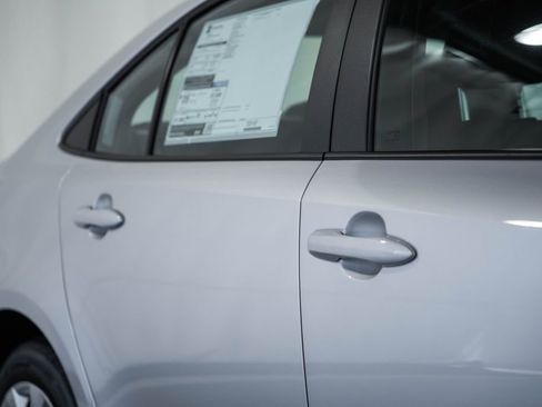 New 2026 Toyota Corolla LE image 12