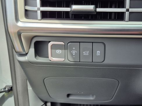 New 2026 Hyundai Santa Fe Limited FWD image 31
