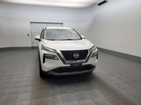 Used 2021 Nissan Rogue SV FWD image 14