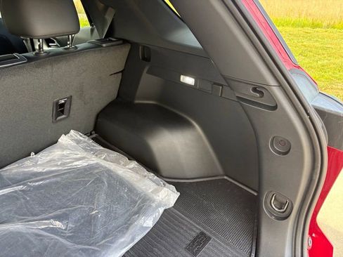 New 2026 Chevrolet Equinox LT w/ Convenience Package II FWD image 47