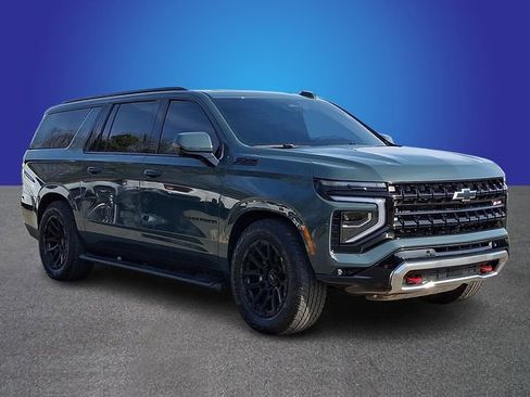 Used 2026 Chevrolet Suburban Z71 w/ Z71 Off-Road Package image 3