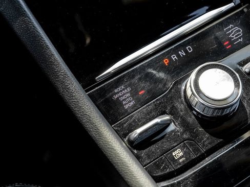 Used 2022 Jeep Grand Cherokee Overland image 36